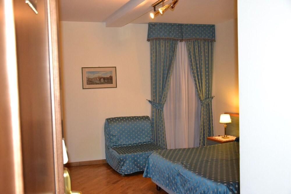 Domus Julia Gasthof 3*
